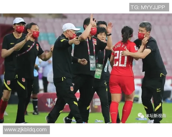 重庆足球队的拼搏之路：从逆境中崛起的邀请赛传奇